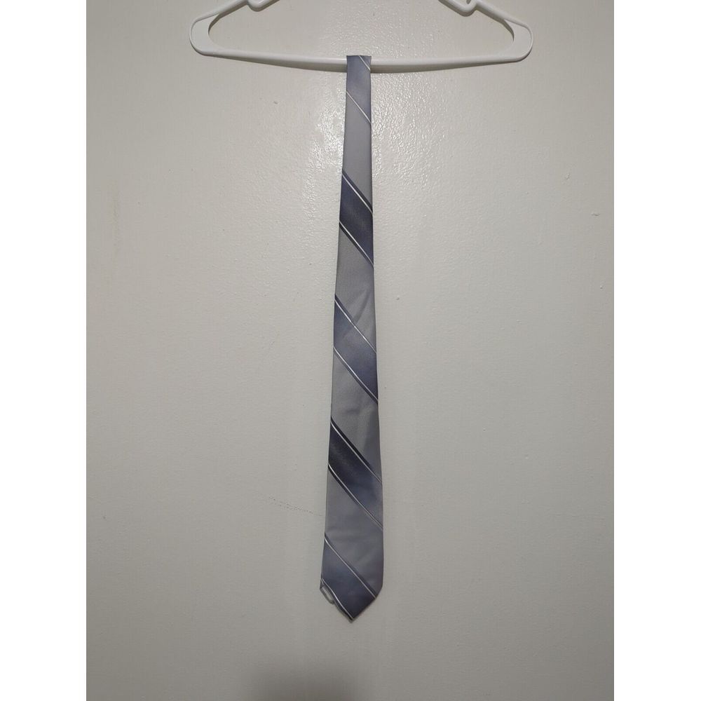 Dino Collection Mens Grey Blue Diagonal Striped Necktie Made in USA‎ Classic Tie